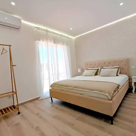 Lovely Terrace Apart. Downtown דירה פארו