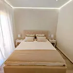Lovely Terrace Apart. Downtown Апартаменты *